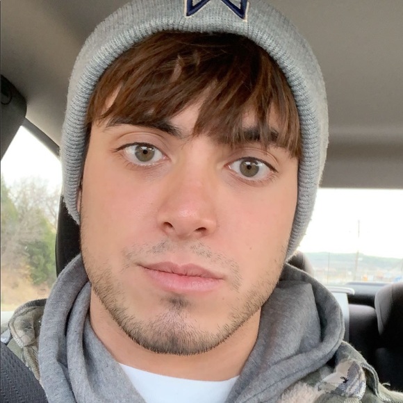 Meet your Posher, Sam - Picture 3 of 4